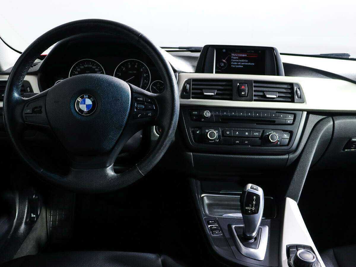 BMW 3 серии 316i, 2014 Фото №11