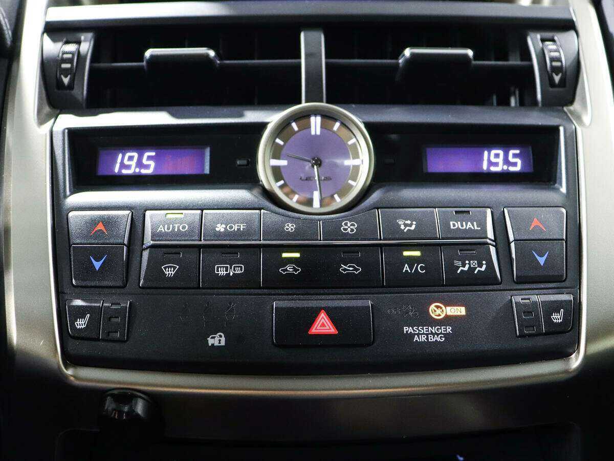 Lexus NX 200, 2017 Фото №18