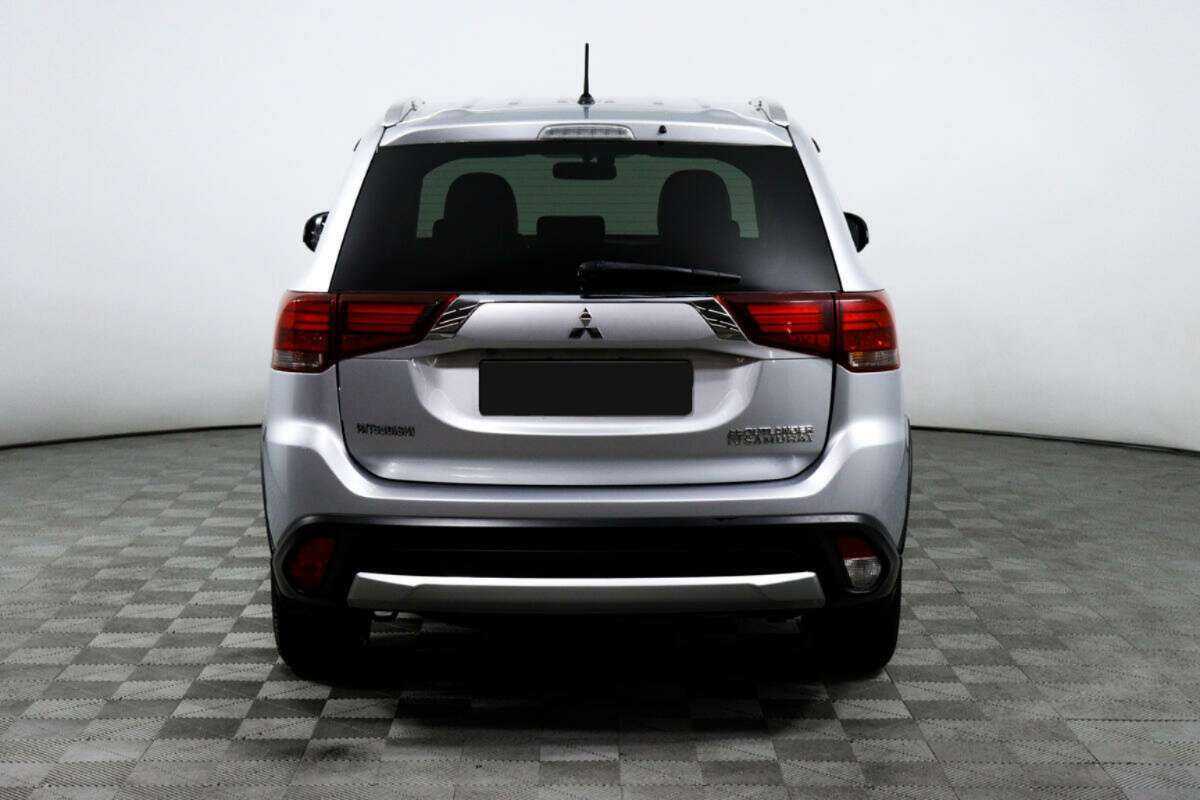 Mitsubishi Outlander, 2015 Фото №6