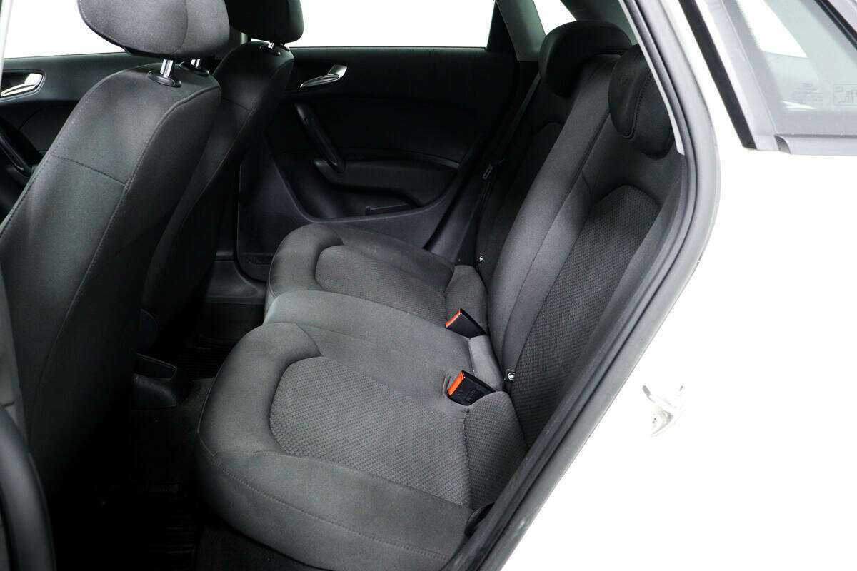 Audi A1 Sportback, 2012 Фото №12