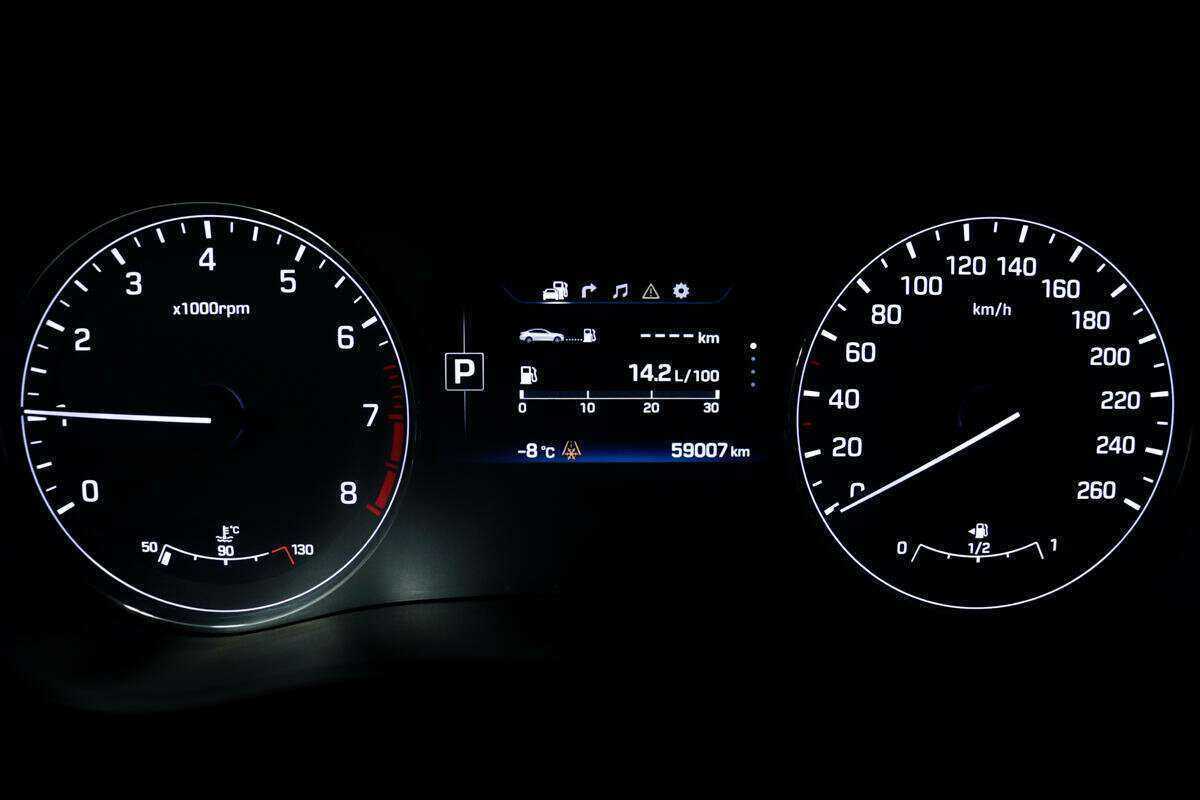 Hyundai Genesis, 2016 Фото №10