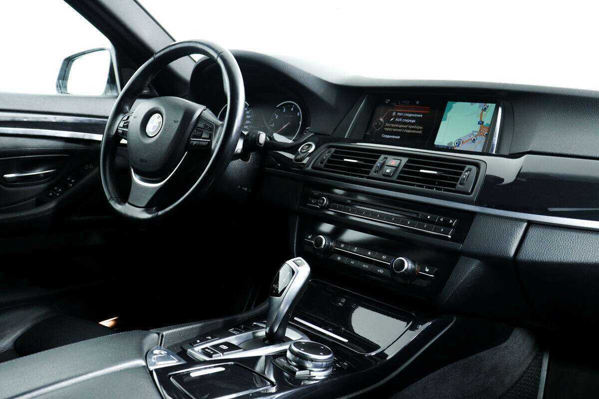 BMW 5 серии 528i xDrive, 2016 Фото №9