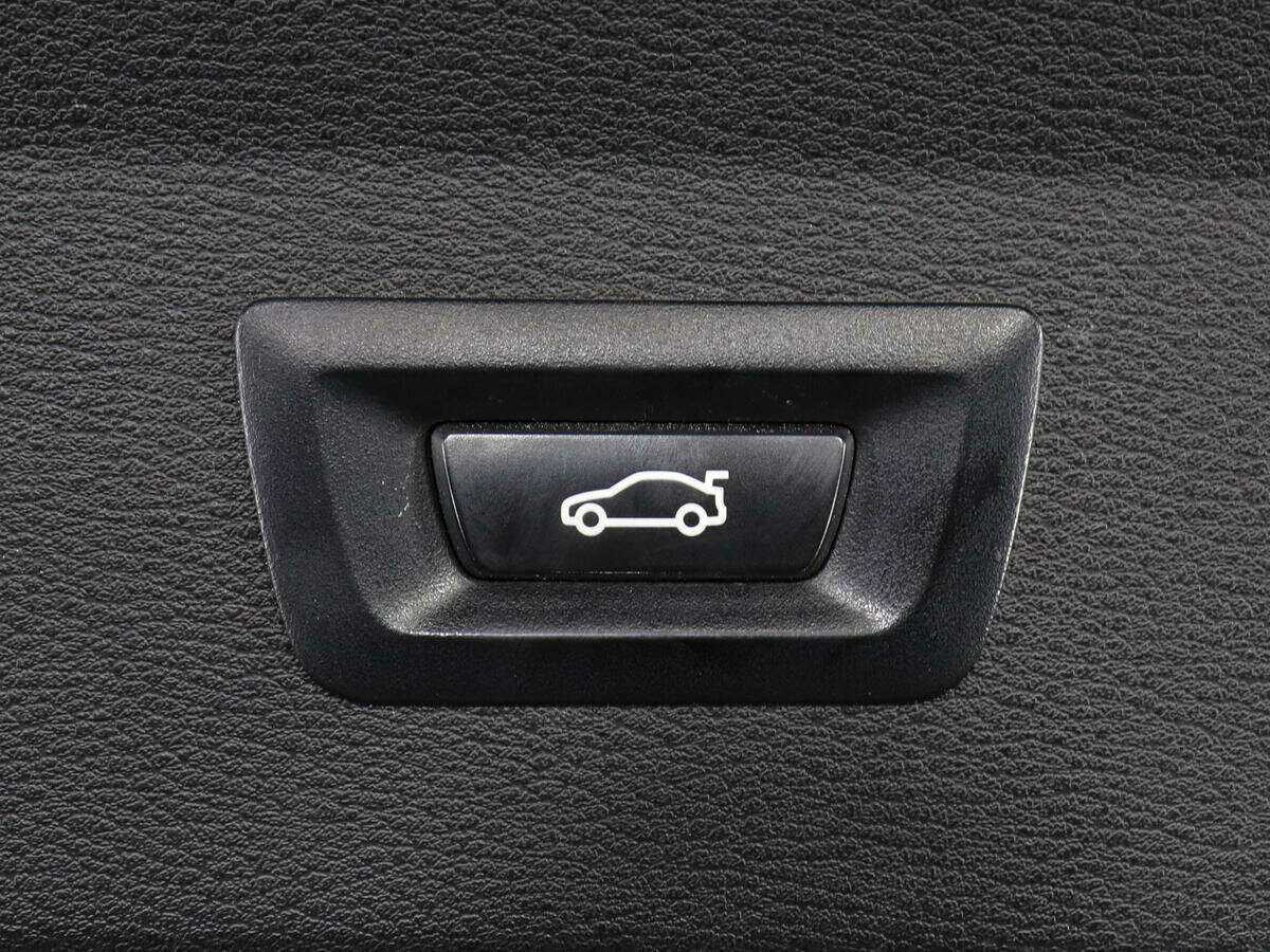 BMW X1 18d xDrive, 2020 Фото №12