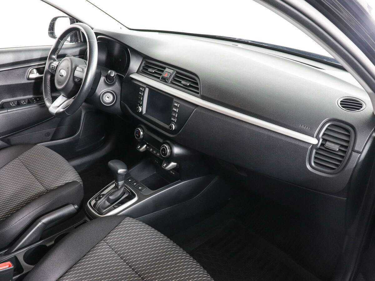 Kia Rio X-Line, 2019 Фото №10