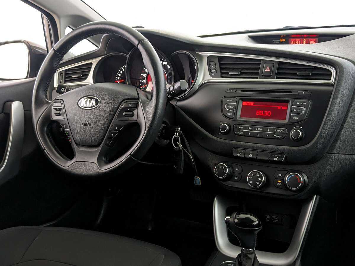 Kia Ceed, 2017 Фото №17