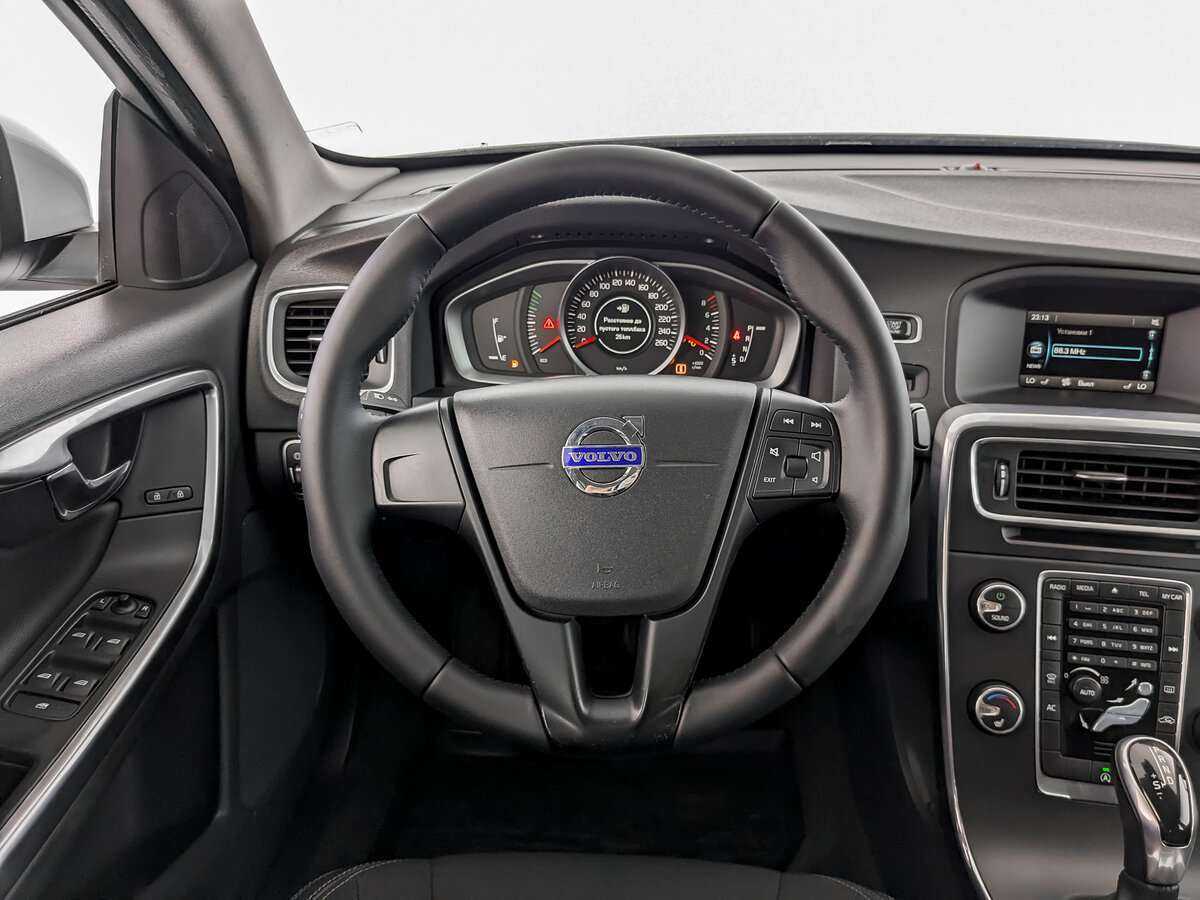 Volvo S60, 2015 Фото №17