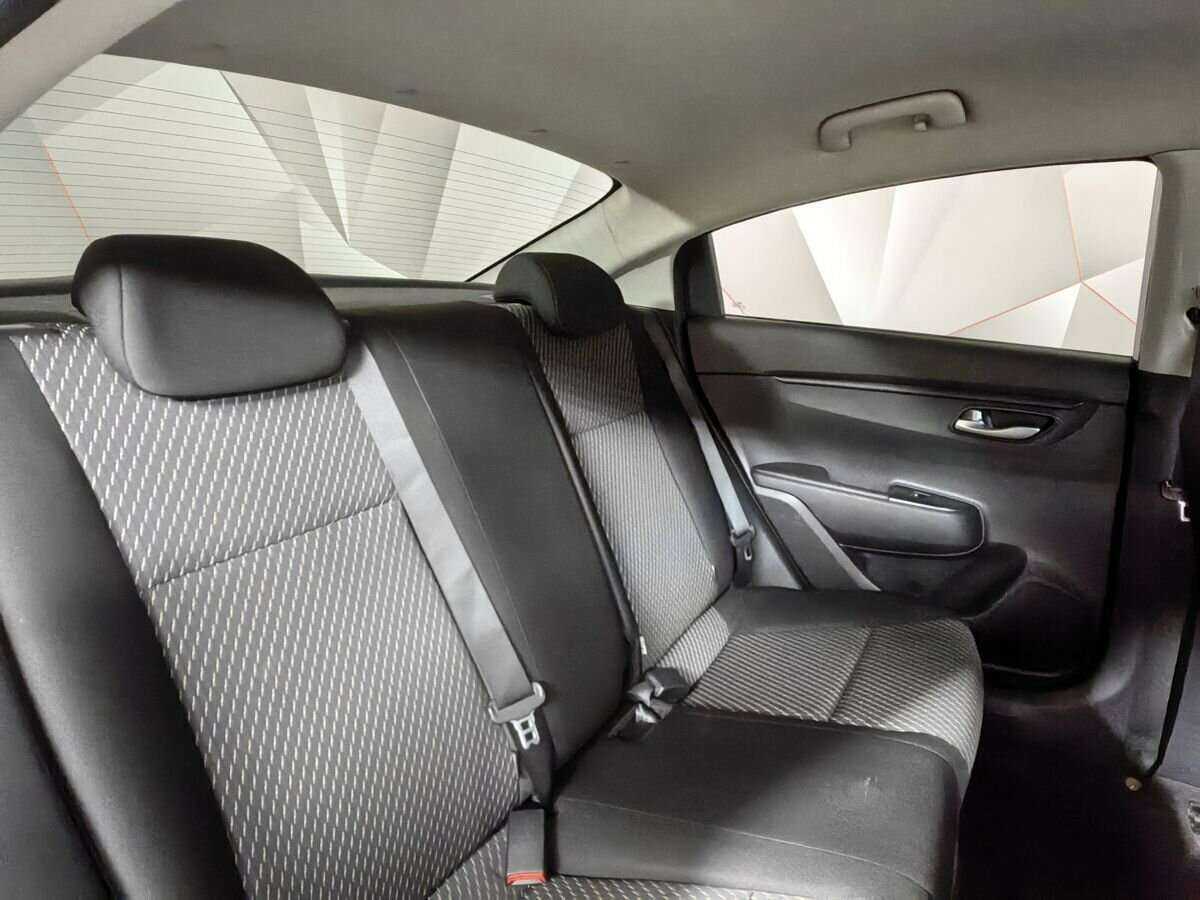 Kia Rio, 2017 Фото №13