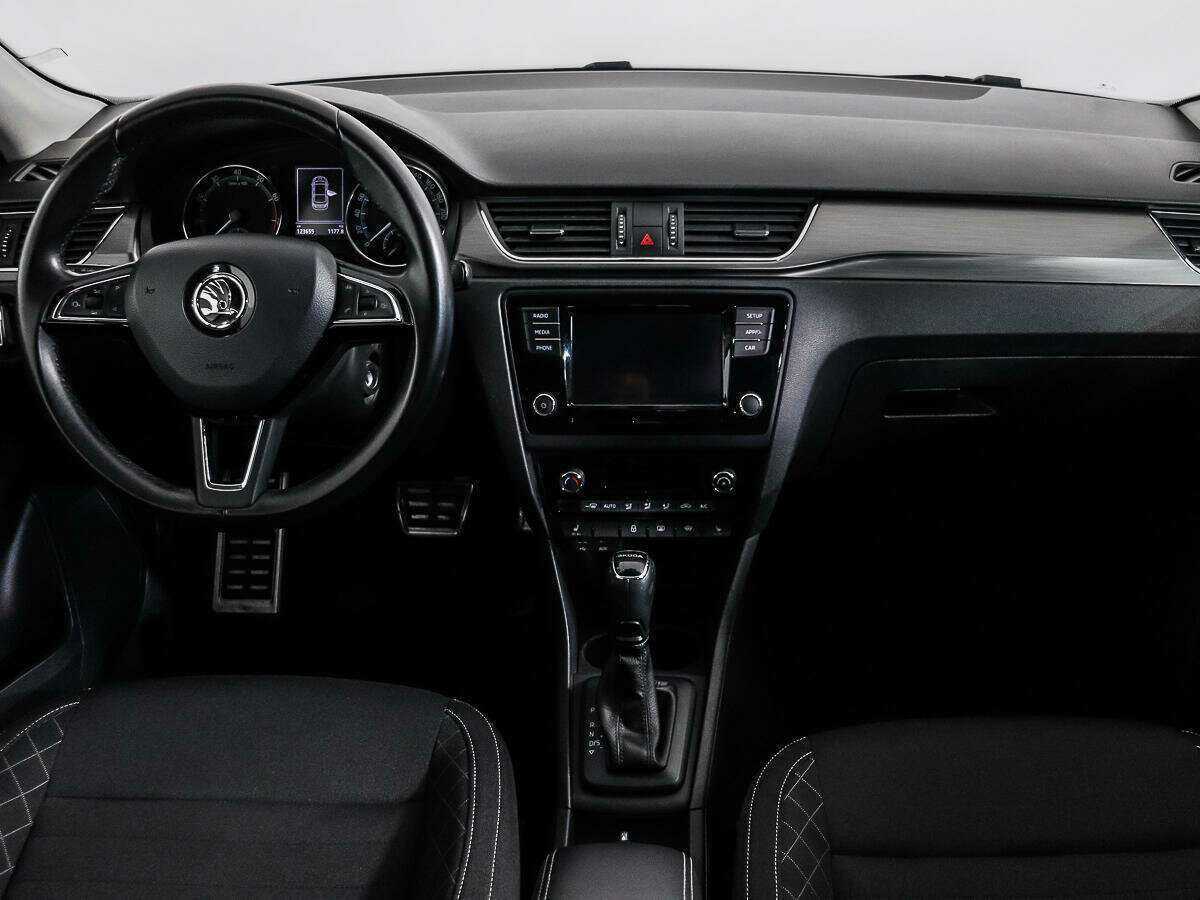 Skoda Rapid, 2017 Фото №12