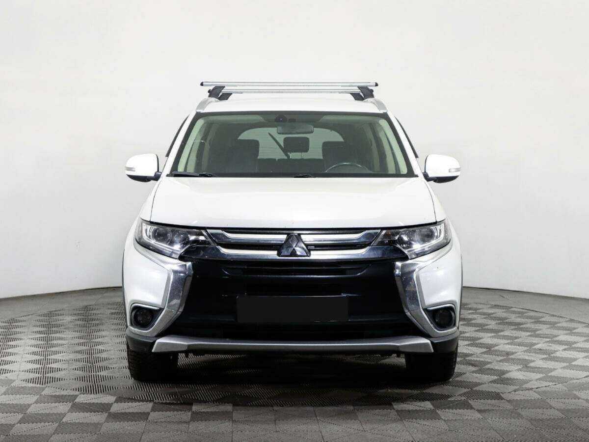 Mitsubishi Outlander, 2018 - 148 000 км. | Фото №2