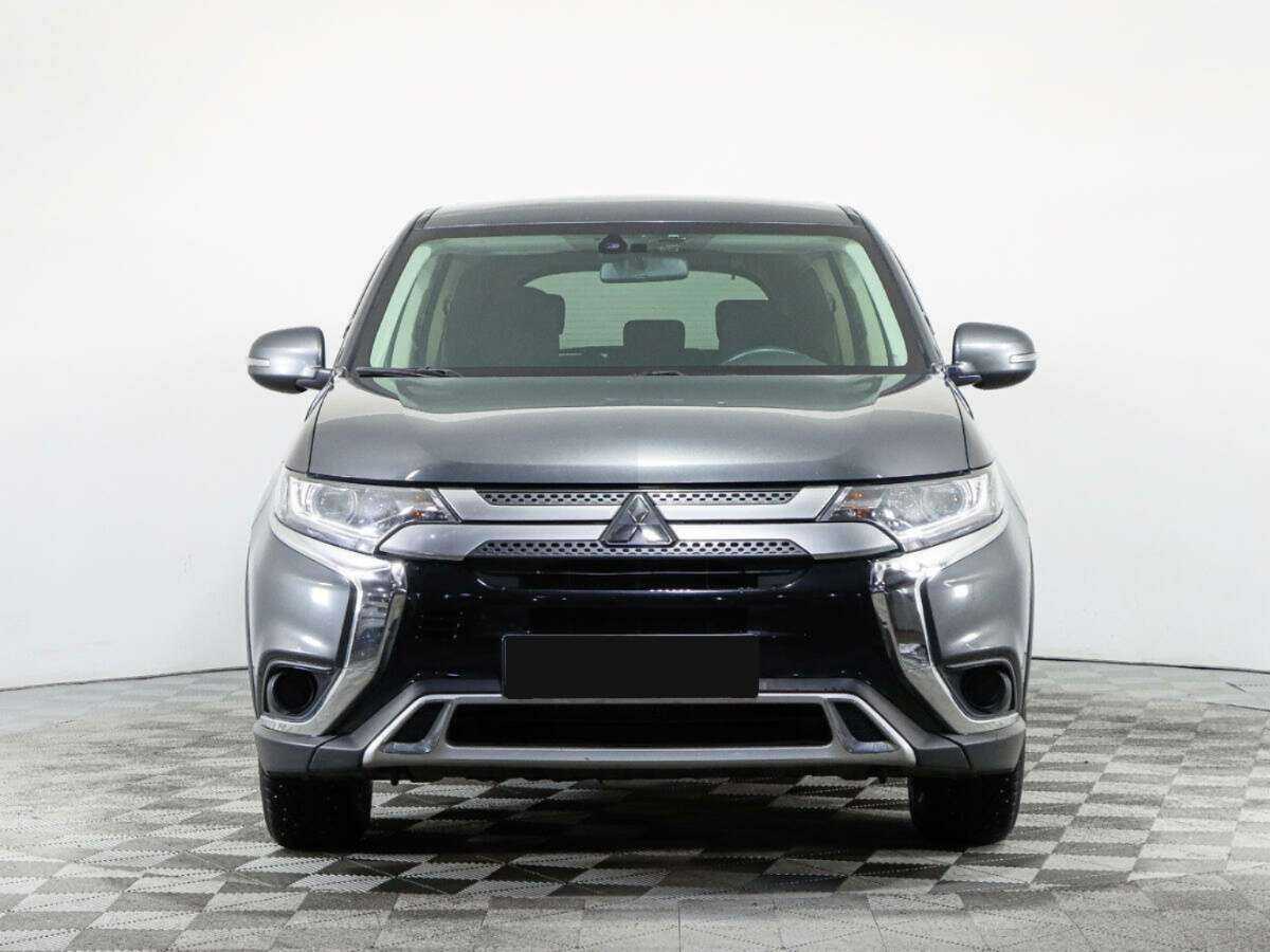 Mitsubishi Outlander, 2019 - 120 000 км. | Фото №2
