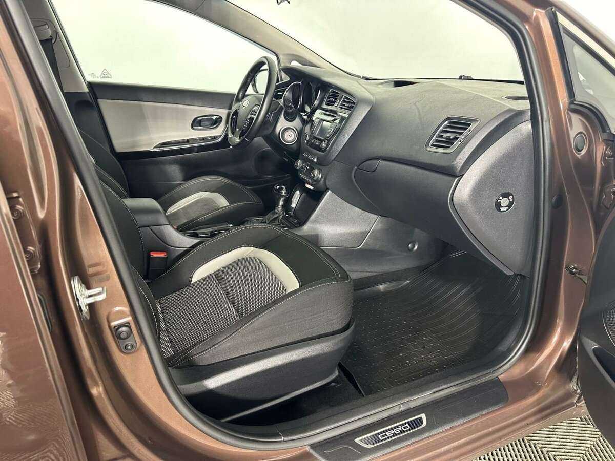 Kia Ceed, 2014 Фото №14