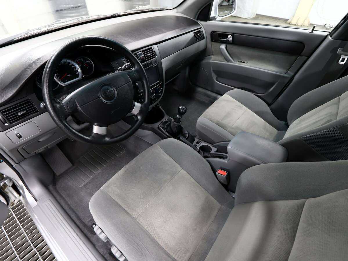 Daewoo Gentra, 2013 Фото №7