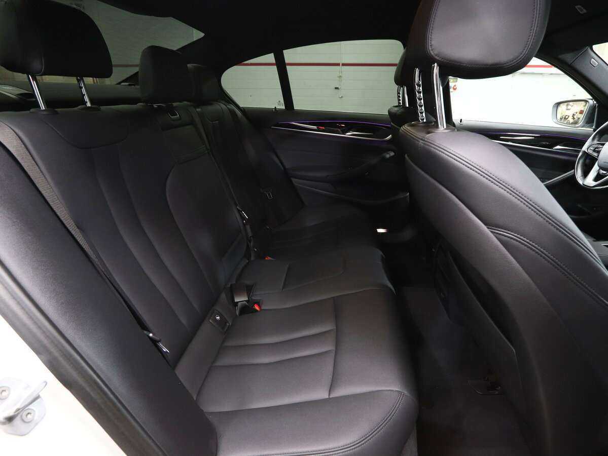 BMW 5 серии 520d xDrive, 2017 Фото №21