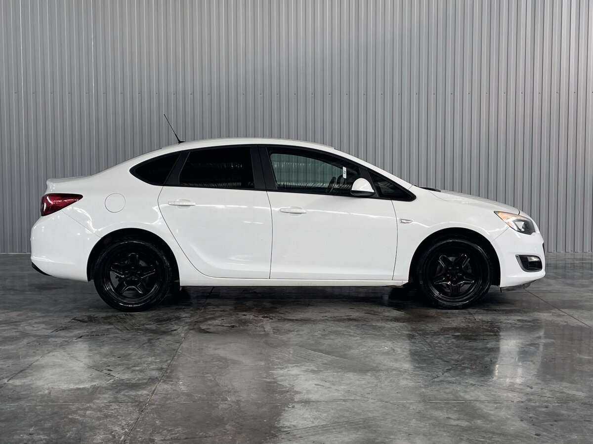 Opel Astra, 2013 - 205 254 км. | Фото №4