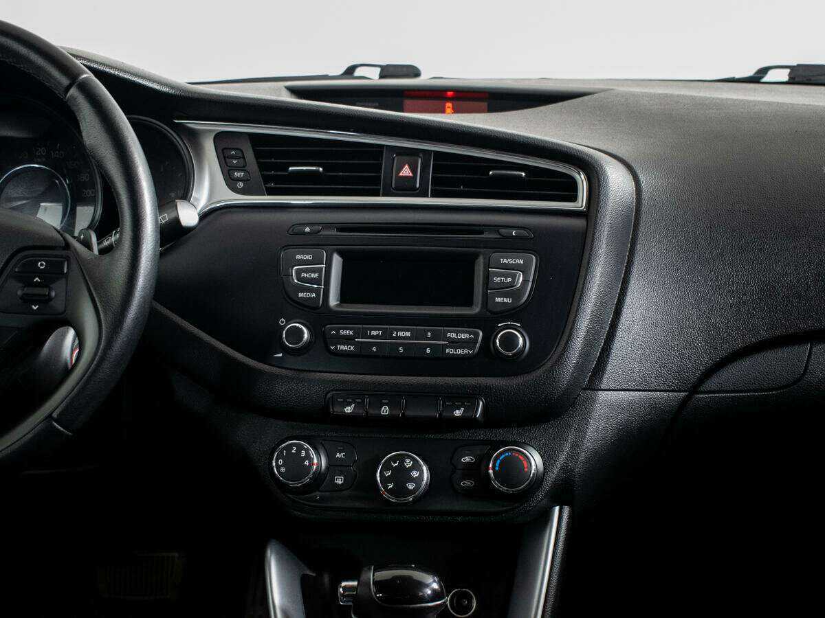 Kia Ceed, 2017 Фото №11