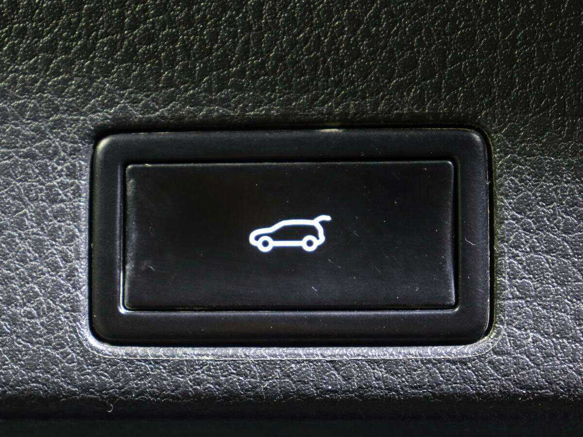 Volkswagen Touareg, 2012 Фото №17