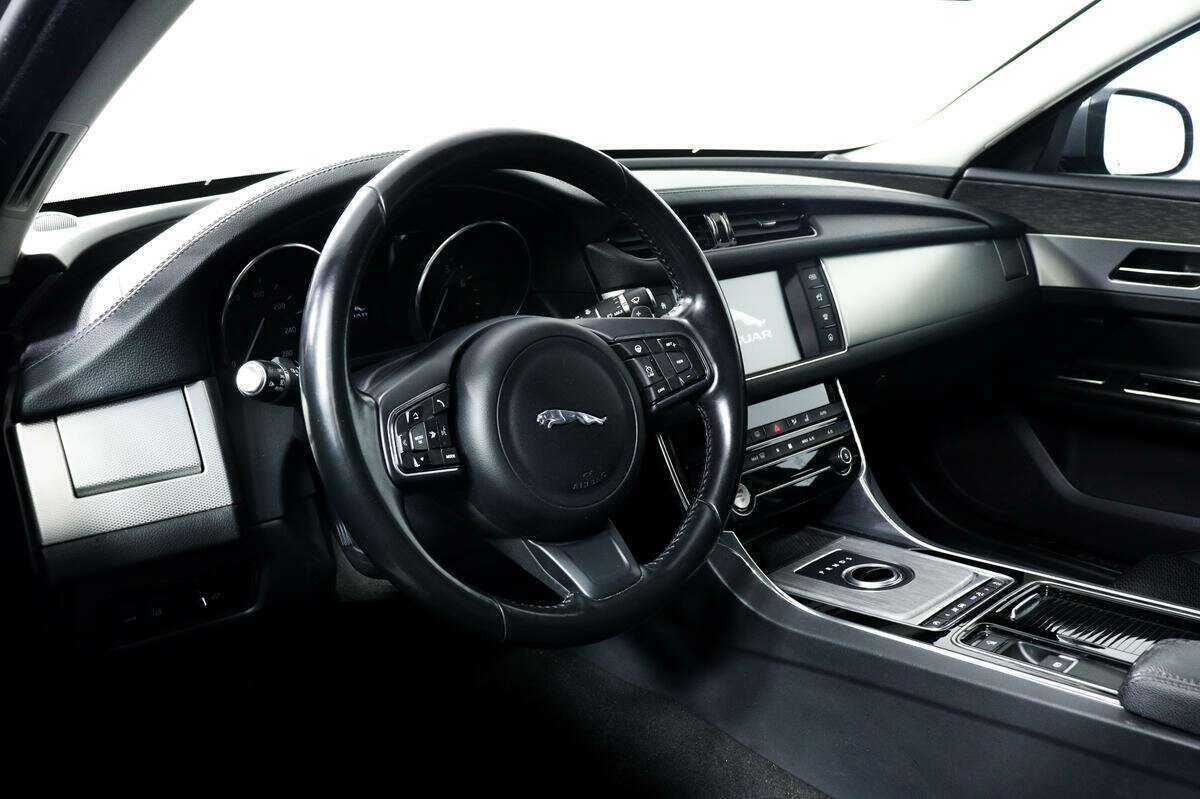 Jaguar XF, 2016 Фото №13