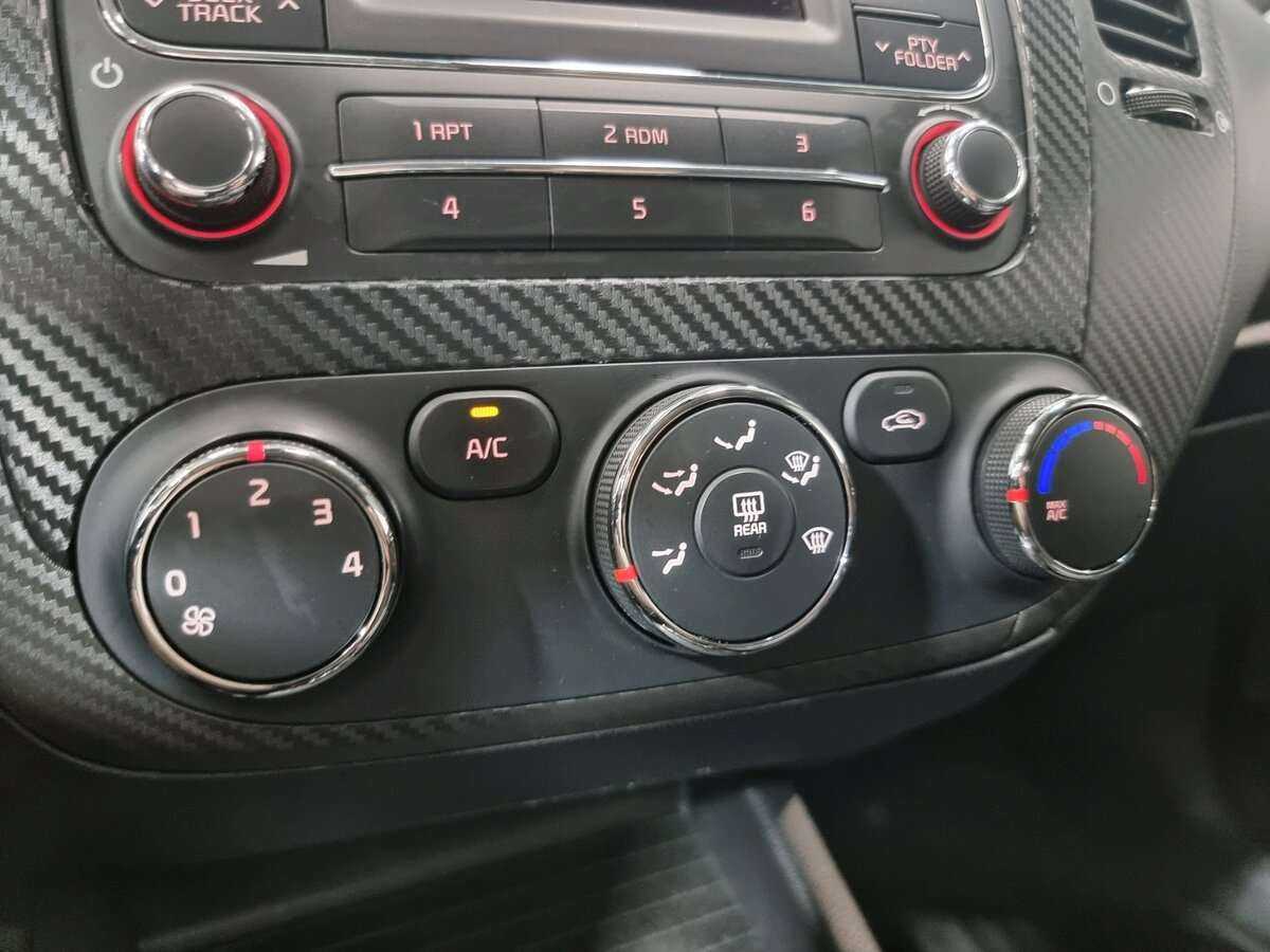 Kia Cerato, 2014 Фото №16