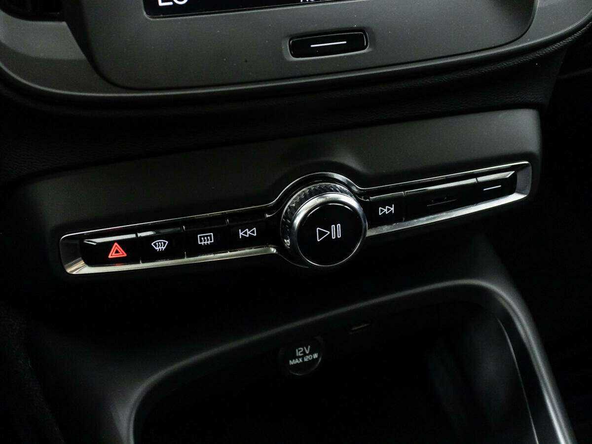 Volvo XC40, 2019 Фото №19