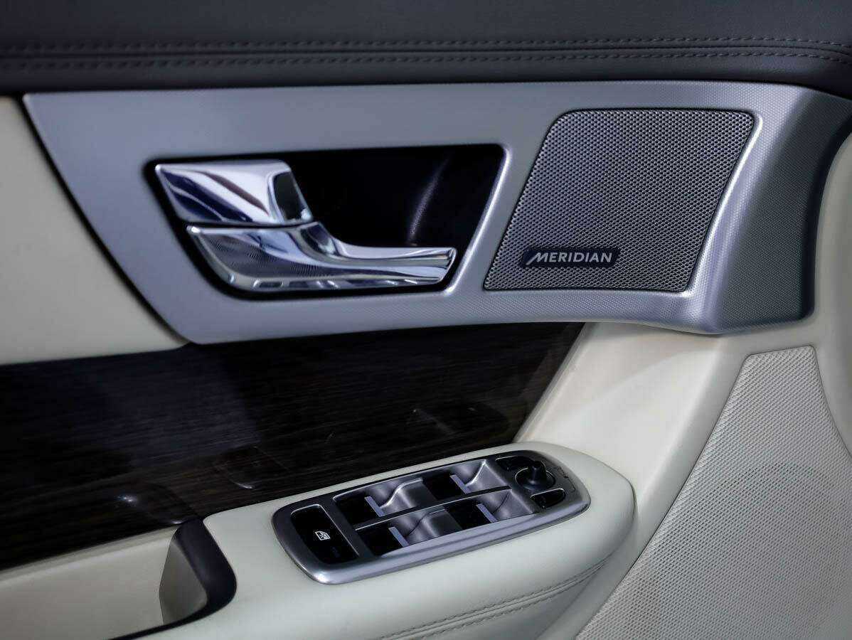 Jaguar XF, 2013 Фото №13