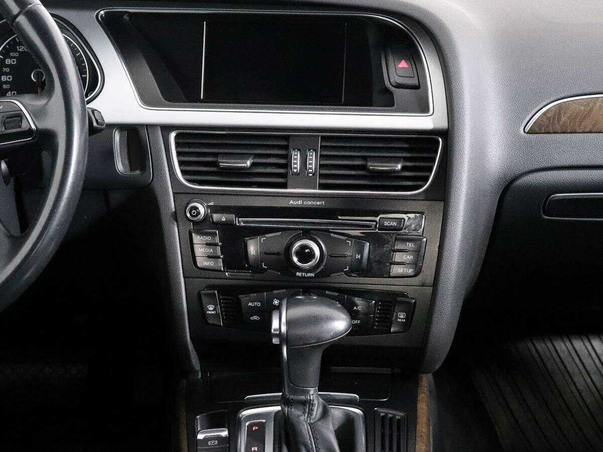 Audi A4, 2015 Фото №14