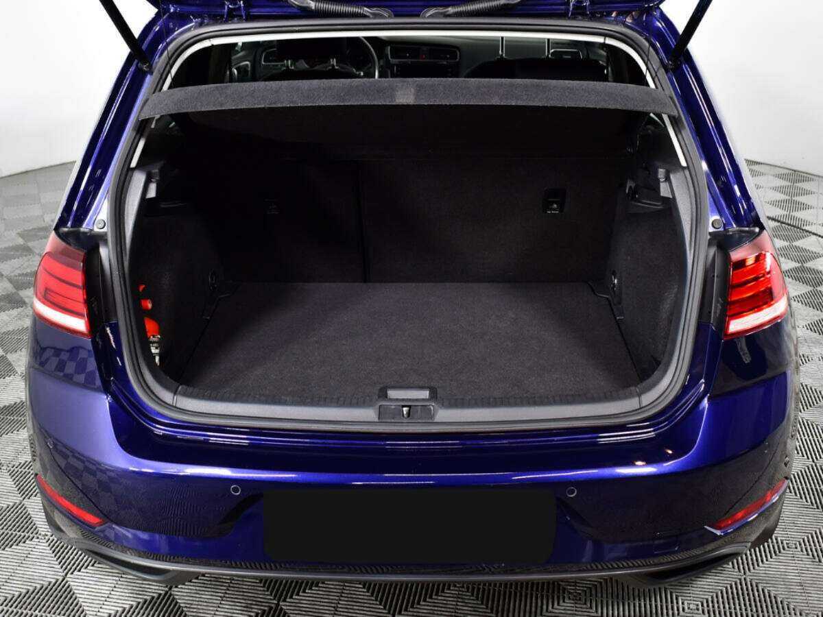 Volkswagen Golf, 2018 Фото №13
