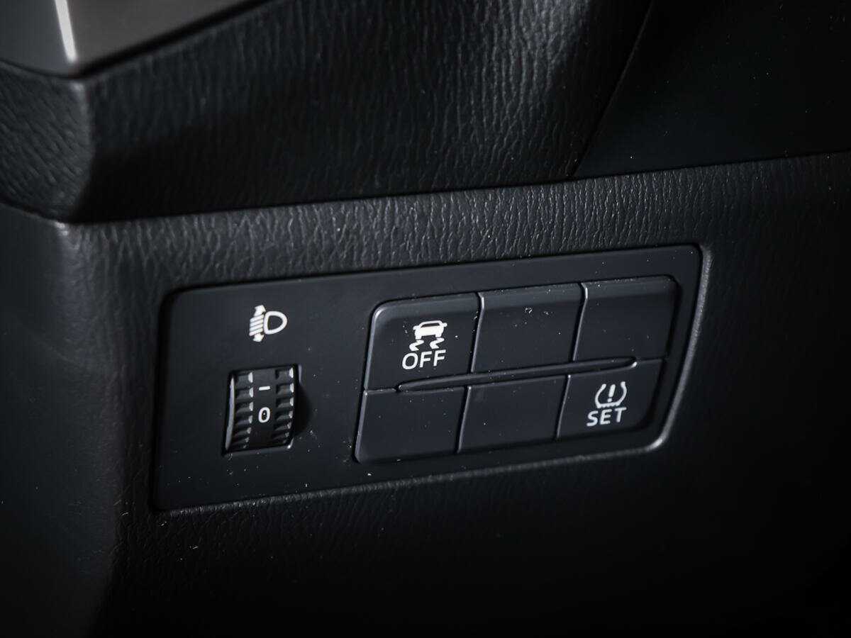 Mazda 3, 2018 Фото №19