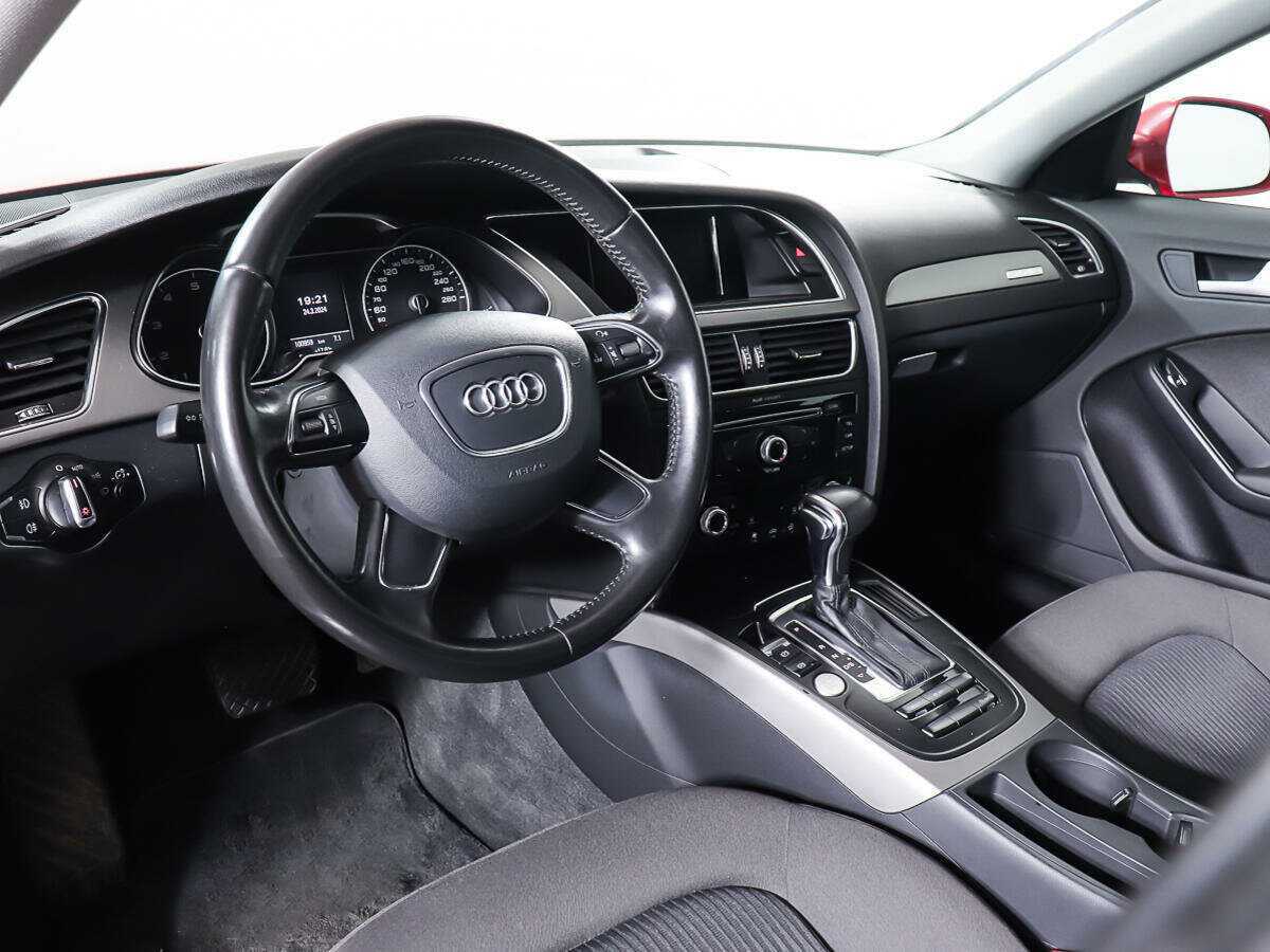 Audi A4, 2012 Фото №13