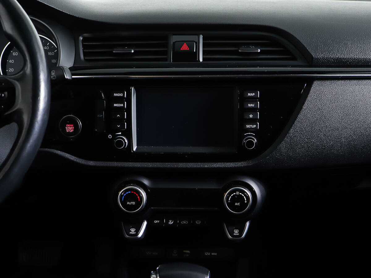 Kia Rio X-Line, 2018 Фото №12