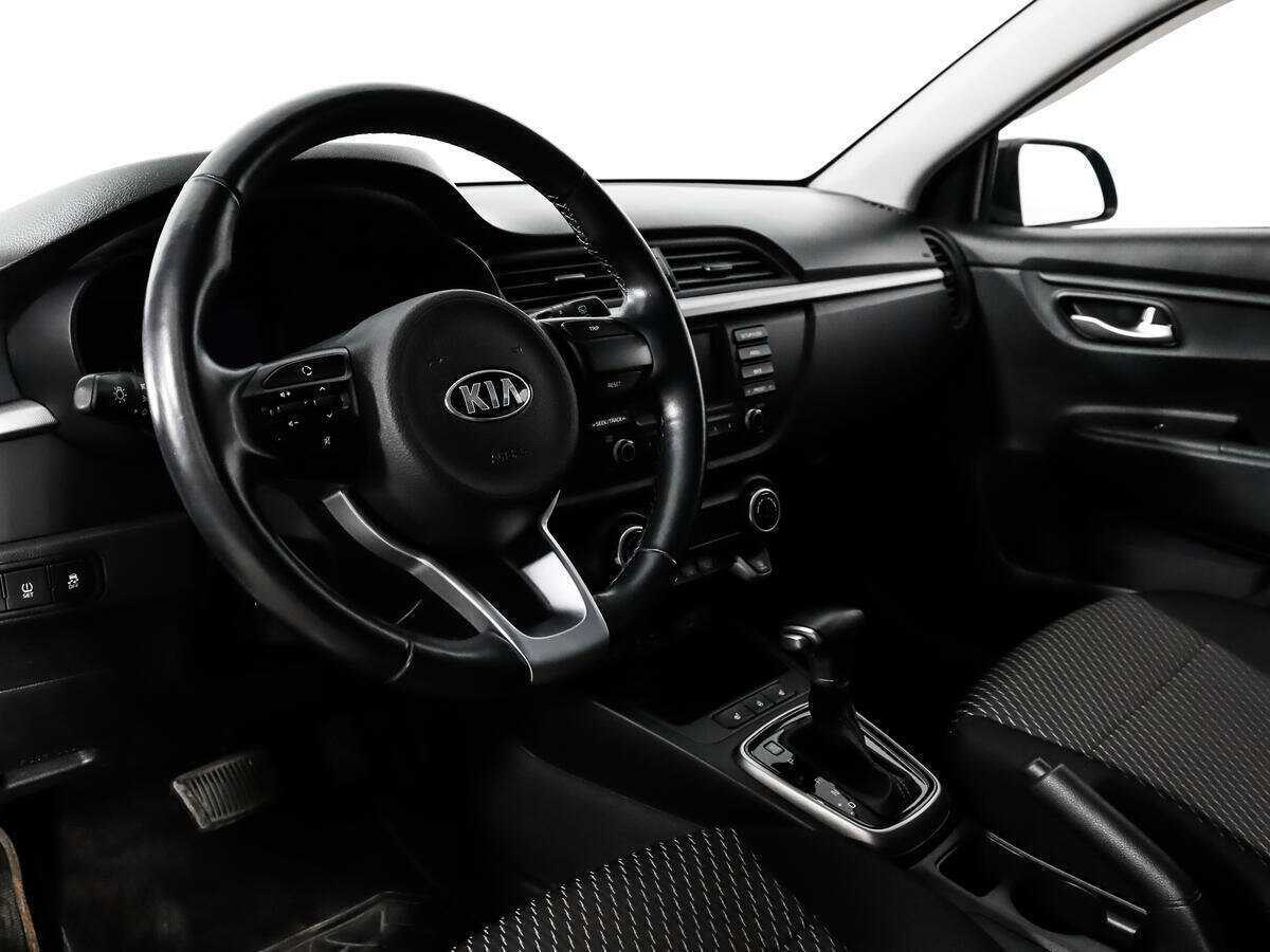 Kia Rio X-Line, 2018 Фото №9