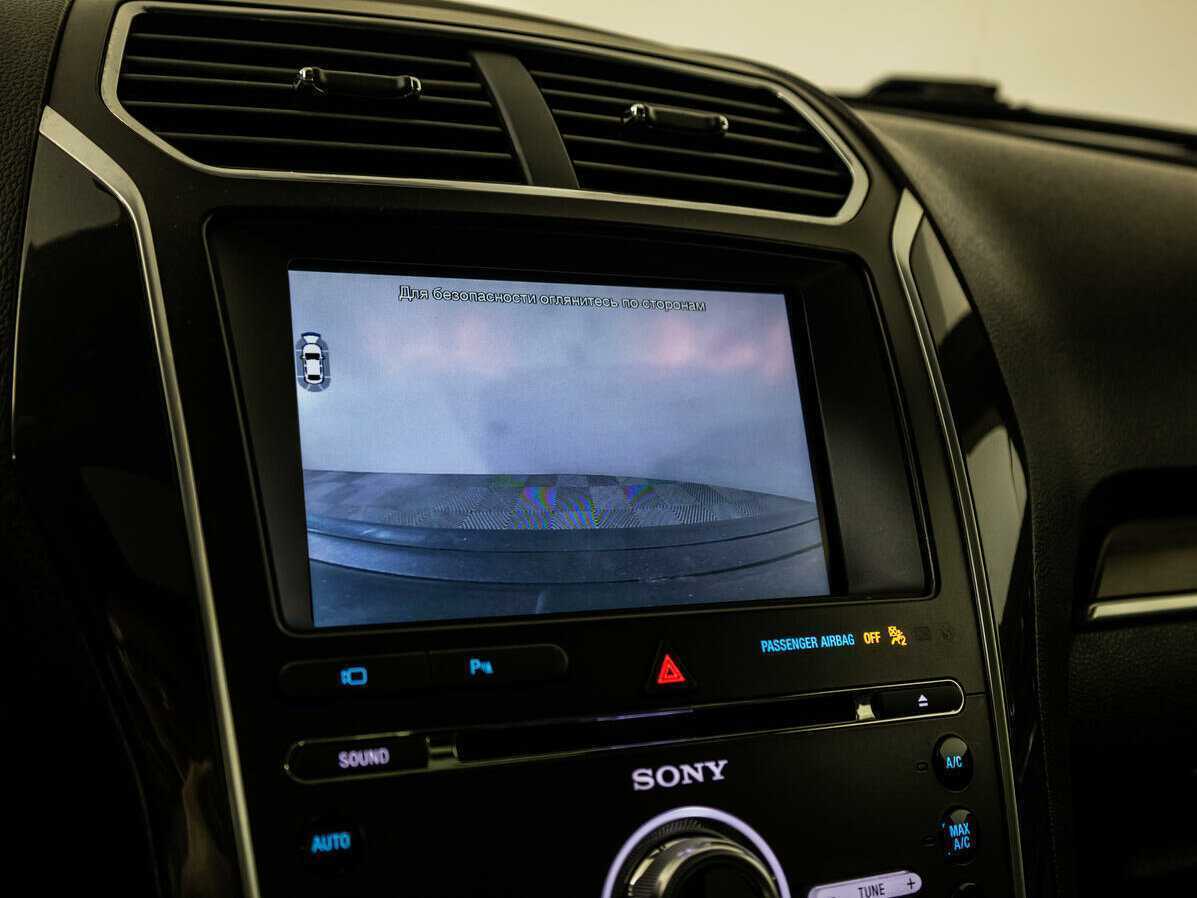 Ford Explorer, 2016 Фото №22