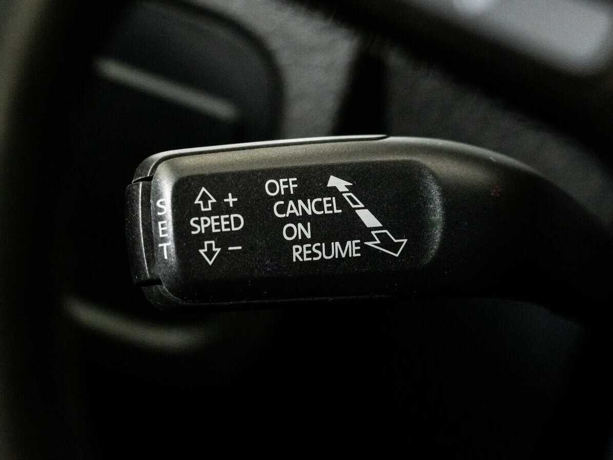 Volkswagen Touareg, 2012 Фото №17