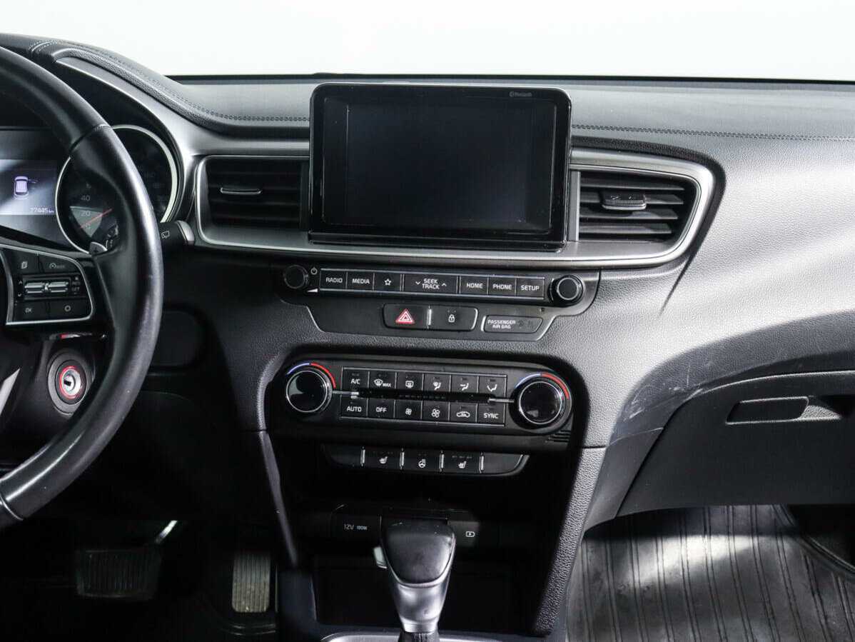 Kia Ceed, 2018 Фото №12