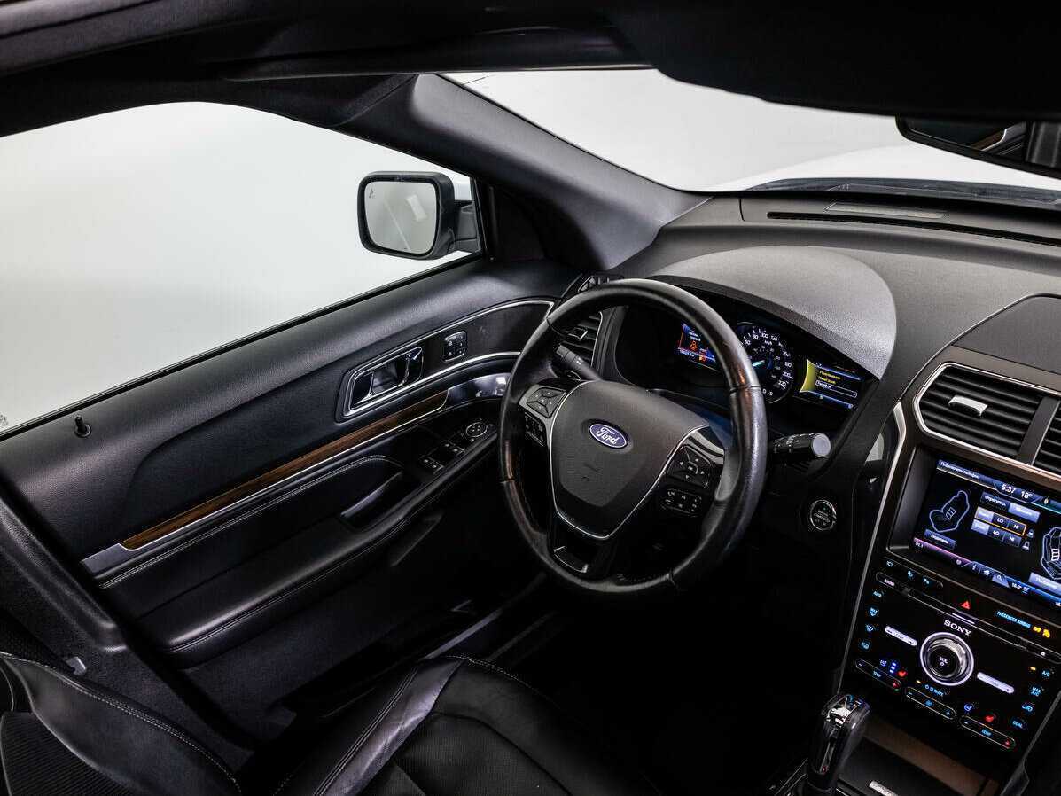 Ford Explorer, 2015 Фото №17
