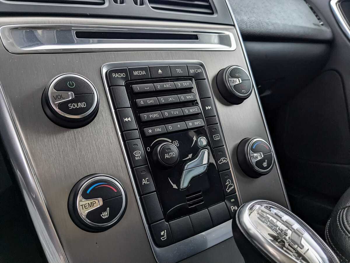 Volvo XC60, 2012 Фото №17