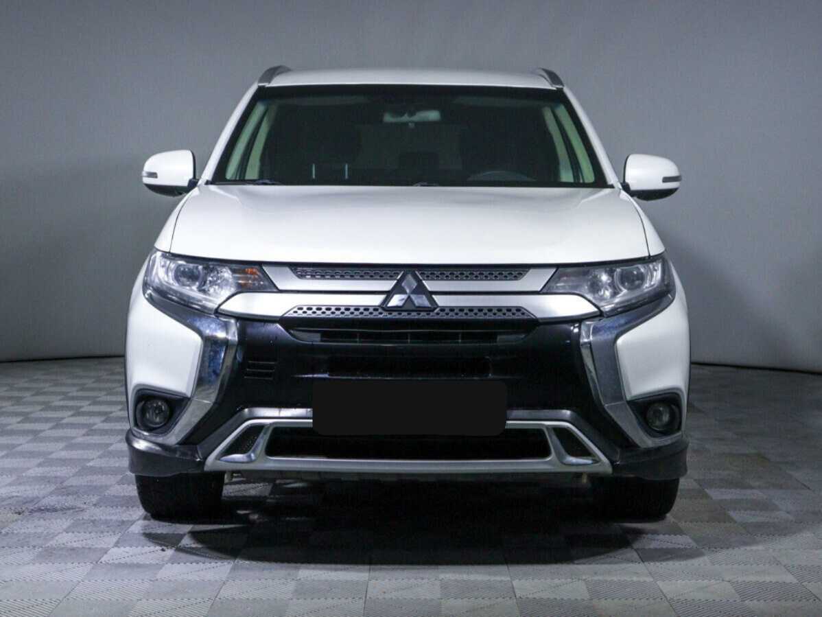Mitsubishi Outlander, 2019 - 49 800 км. | Фото №2