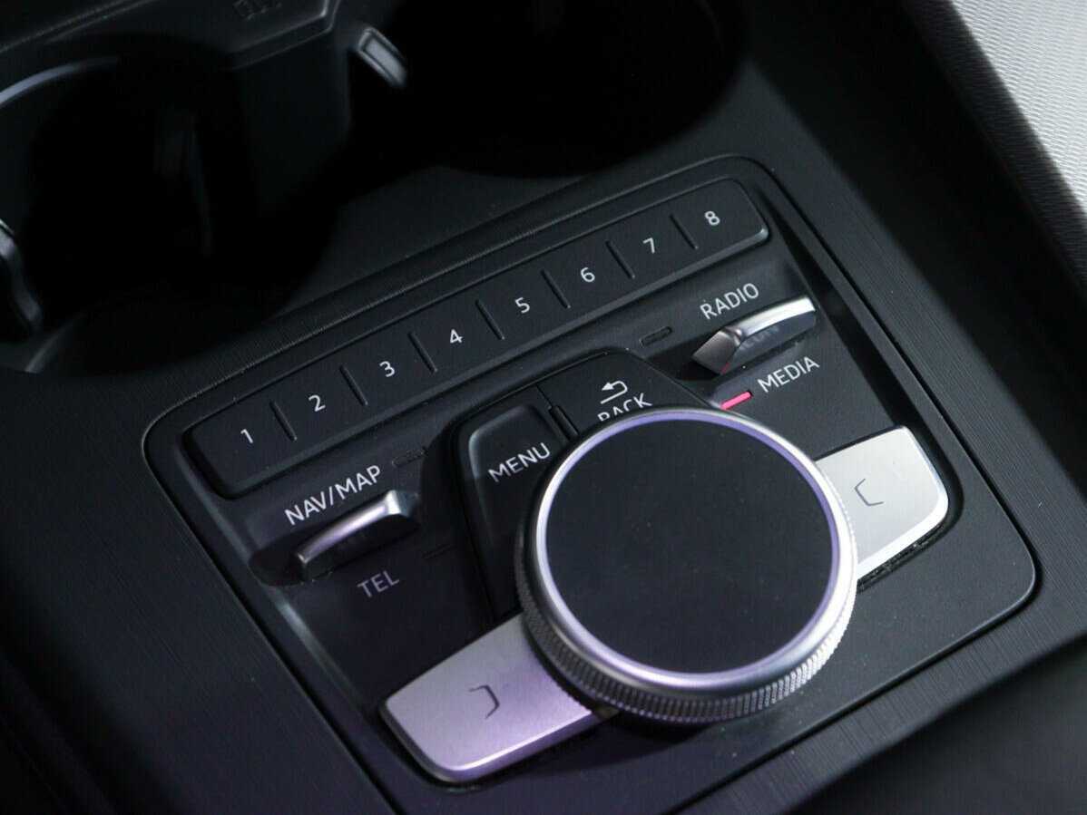 Audi A4, 2016 Фото №21