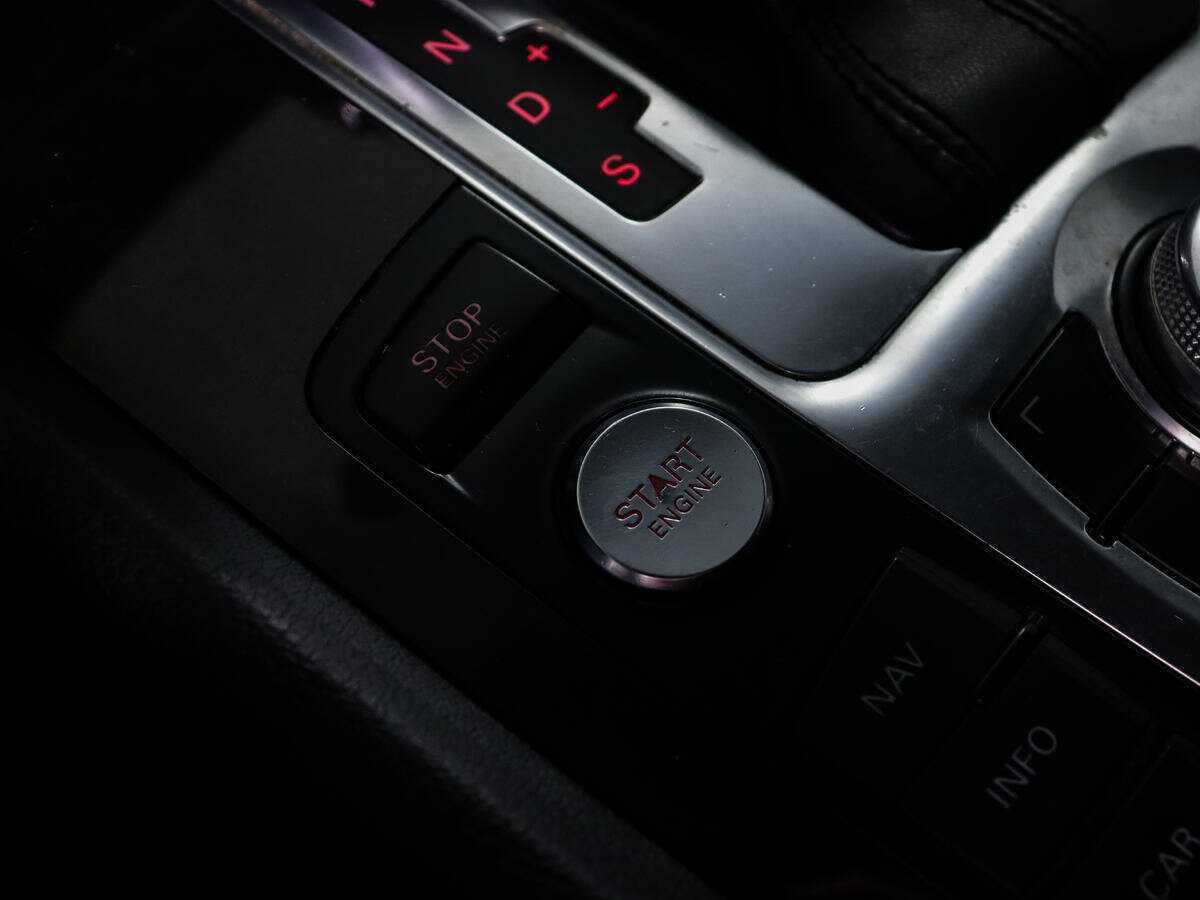 Audi Q7, 2012 Фото №18