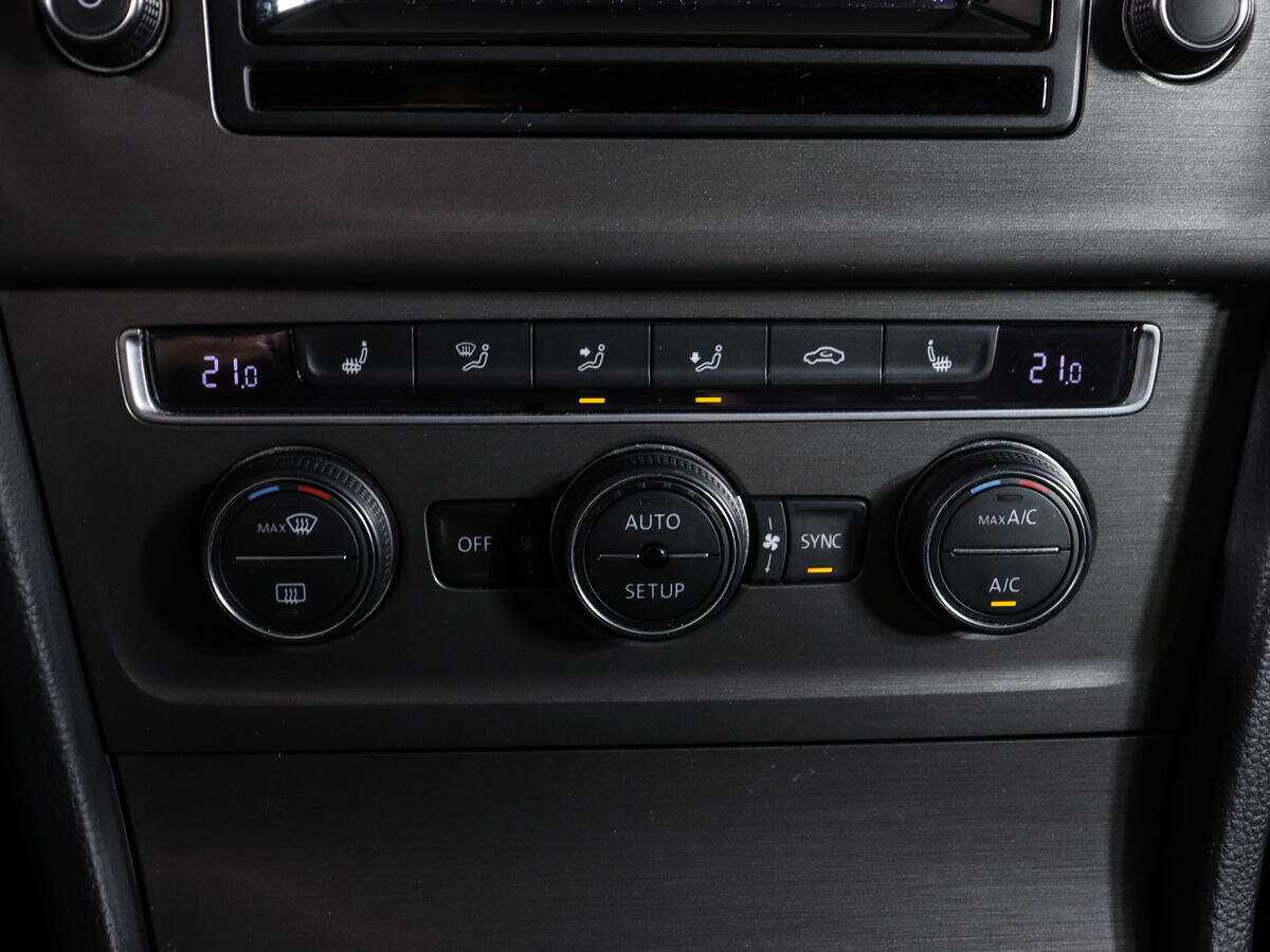 Volkswagen Golf, 2013 Фото №20