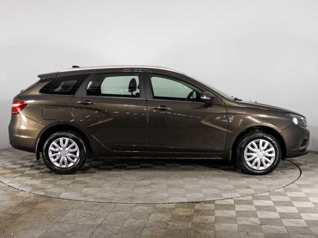 Lada (ВАЗ) Vesta SW, 2021 Фото №4