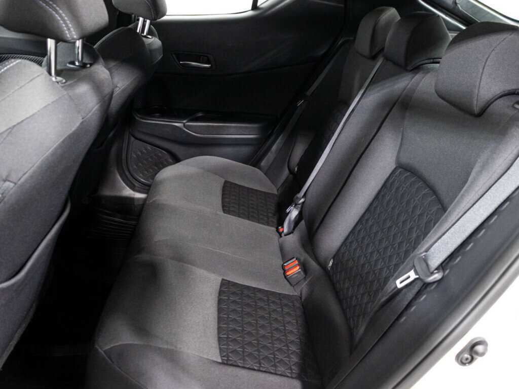 Toyota C-HR, 2020 Фото №10