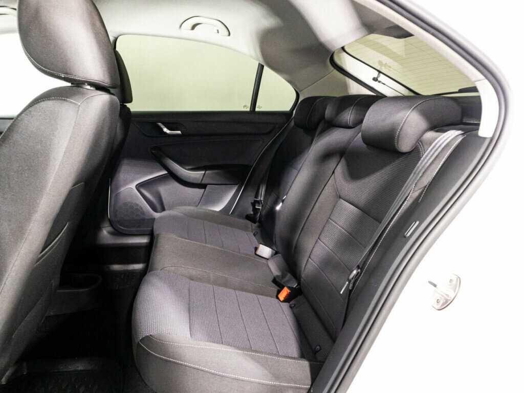 Skoda Rapid, 2015 Фото №10