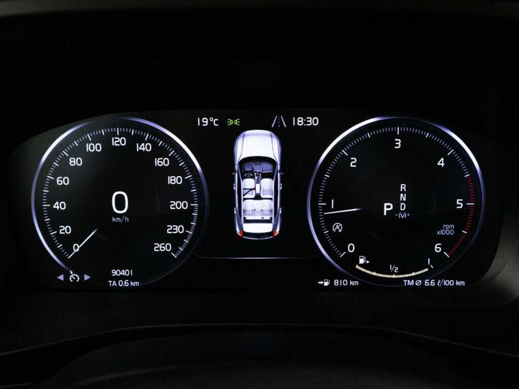 Volvo XC40, 2019 Фото №12