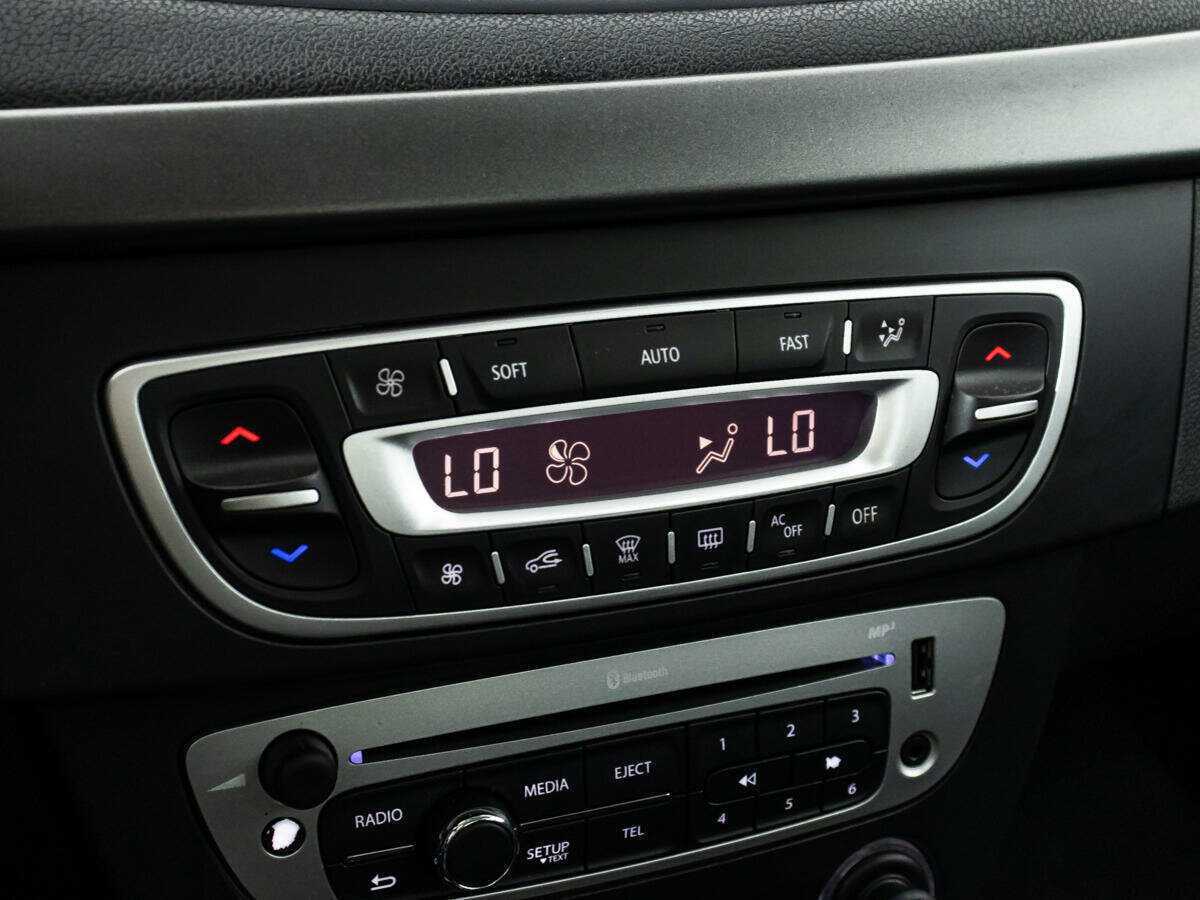 Renault Fluence, 2013 Фото №15