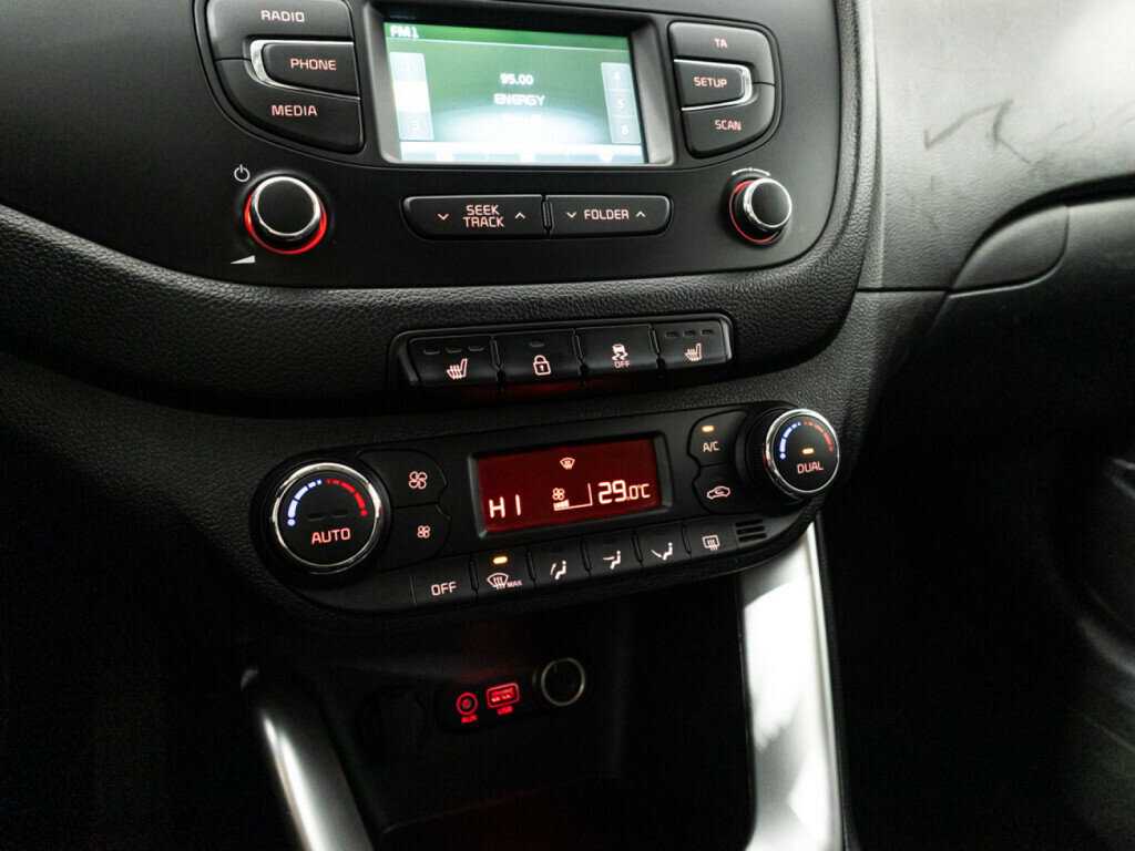 Kia Ceed, 2018 Фото №15