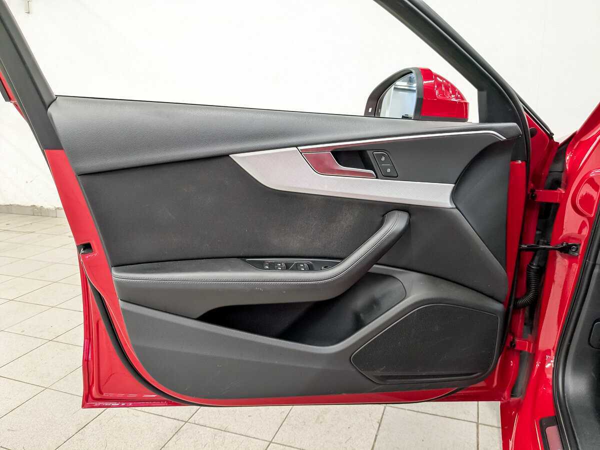 Audi A4, 2017 Фото №17