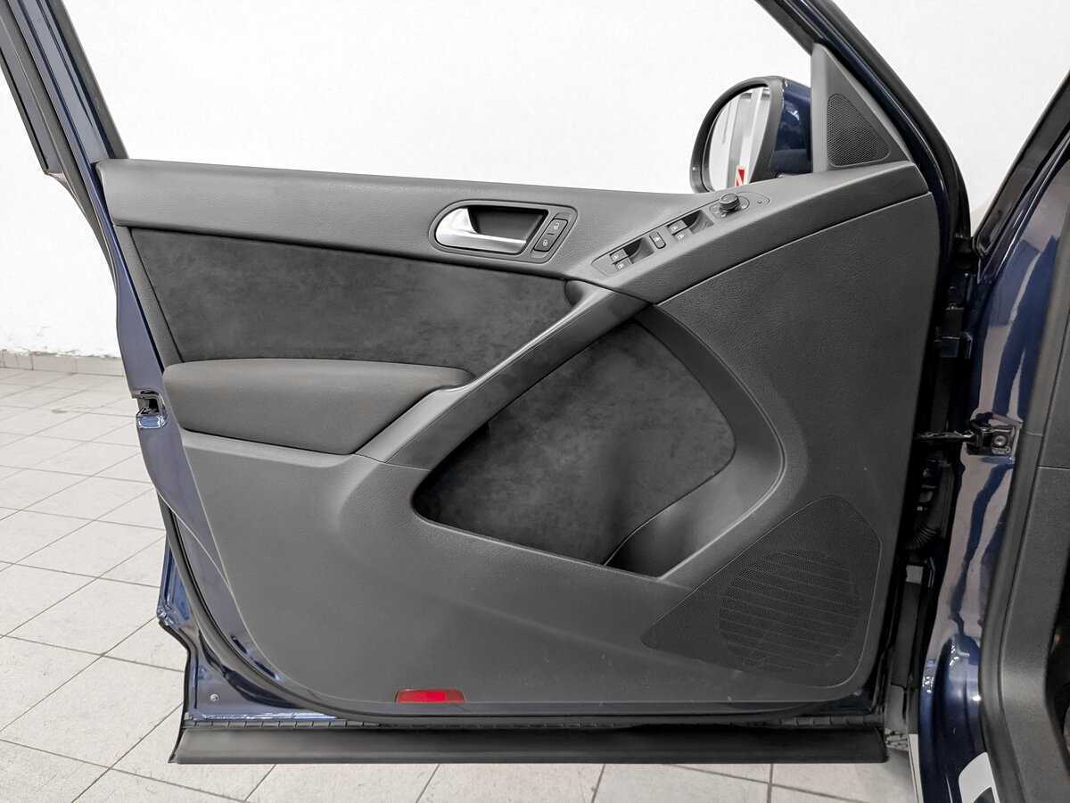 Volkswagen Tiguan, 2016 Фото №17