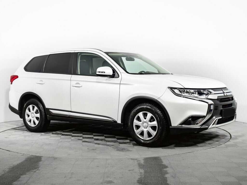 Mitsubishi Outlander, 2020 - 70 826 км. | Фото №3
