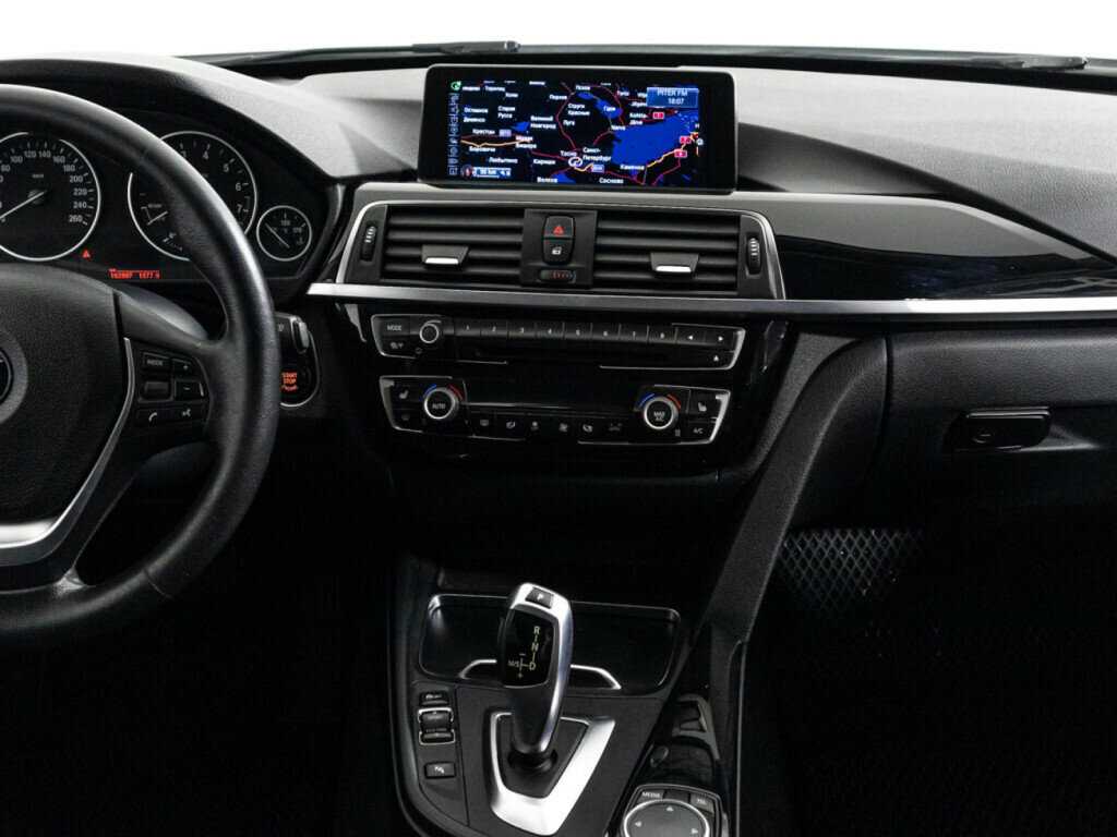 BMW 3 серии 320i, 2016 Фото №14