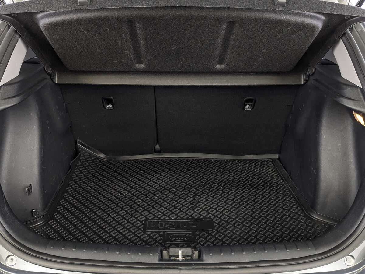 Kia Rio X-Line, 2020 Фото №10